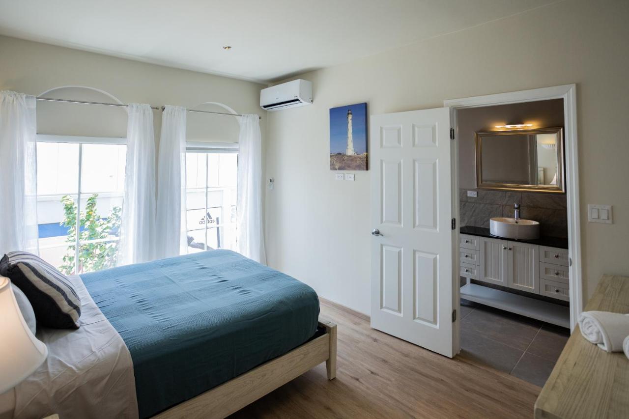 Oranjestad City Suites Extérieur photo