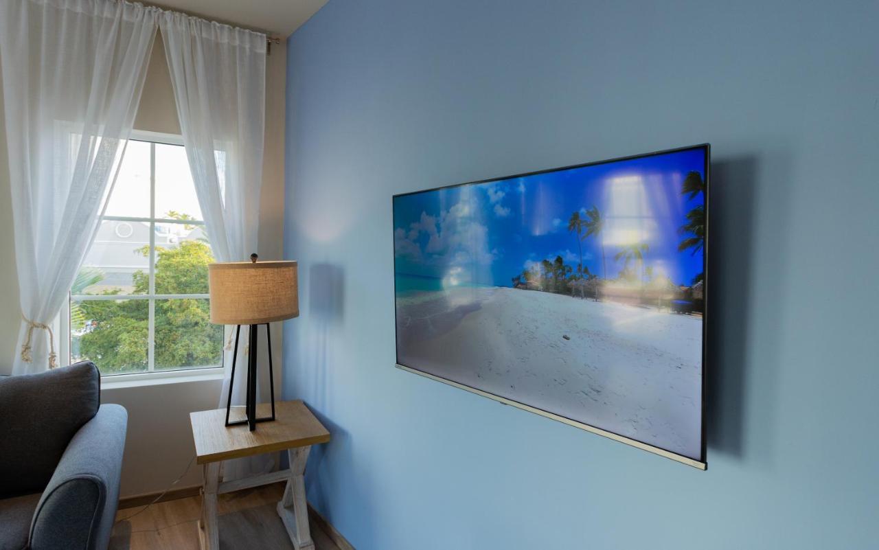 Oranjestad City Suites Extérieur photo