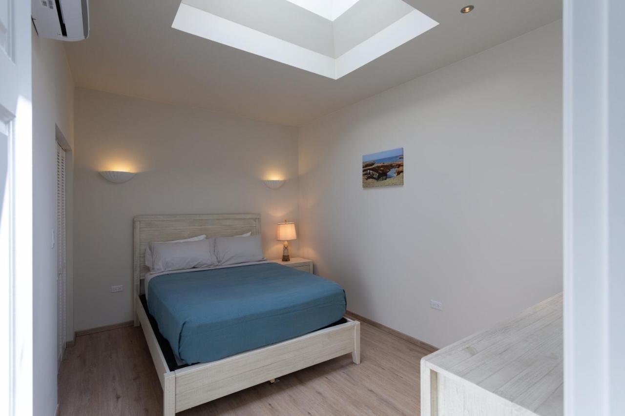 Oranjestad City Suites Extérieur photo